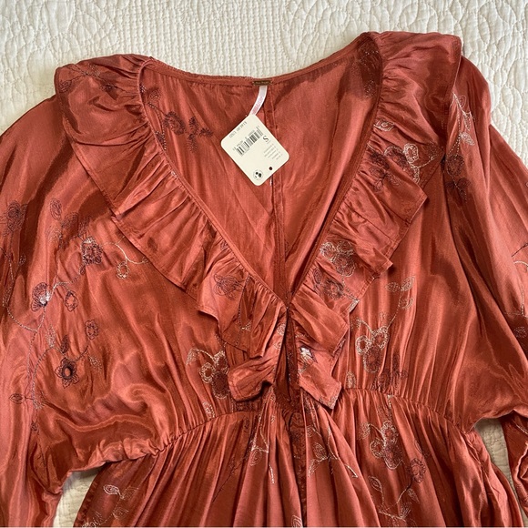 FREE PEOPLE NWT Rose/tyrie Wide Long Sleeve Ruffle V-neck Romper  Small - Picture 5 of 13